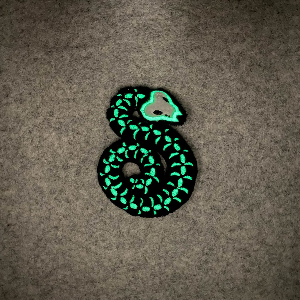 Skeleton Snake phosphorescent